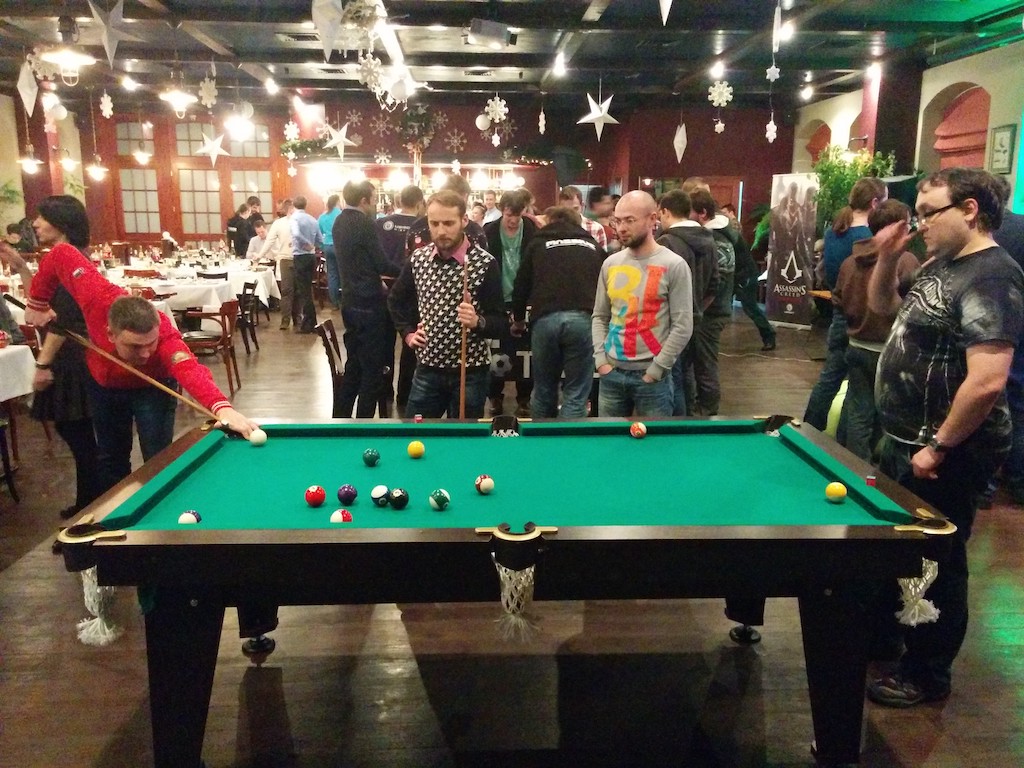 Більярдні столи та киї з доставкою в США, Канаду, Європу